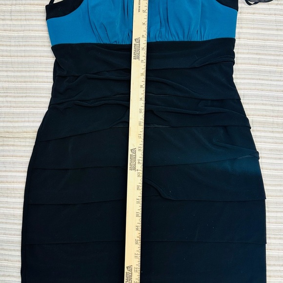 Enfocus Studio Black and Blue Strapless Ruched Cocktail Dress, size 10 - Picture 7 of 9